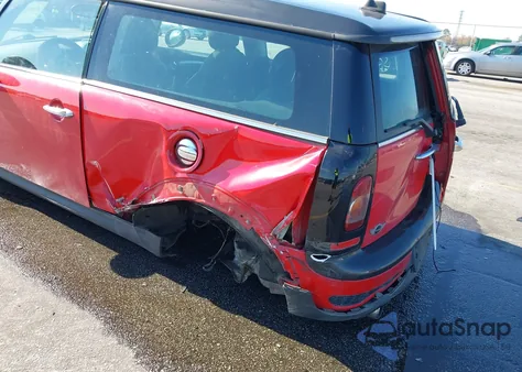 2009 Mini Cooper S Clubman из США, поврежденный, VIN WMWMM335X9TP93203